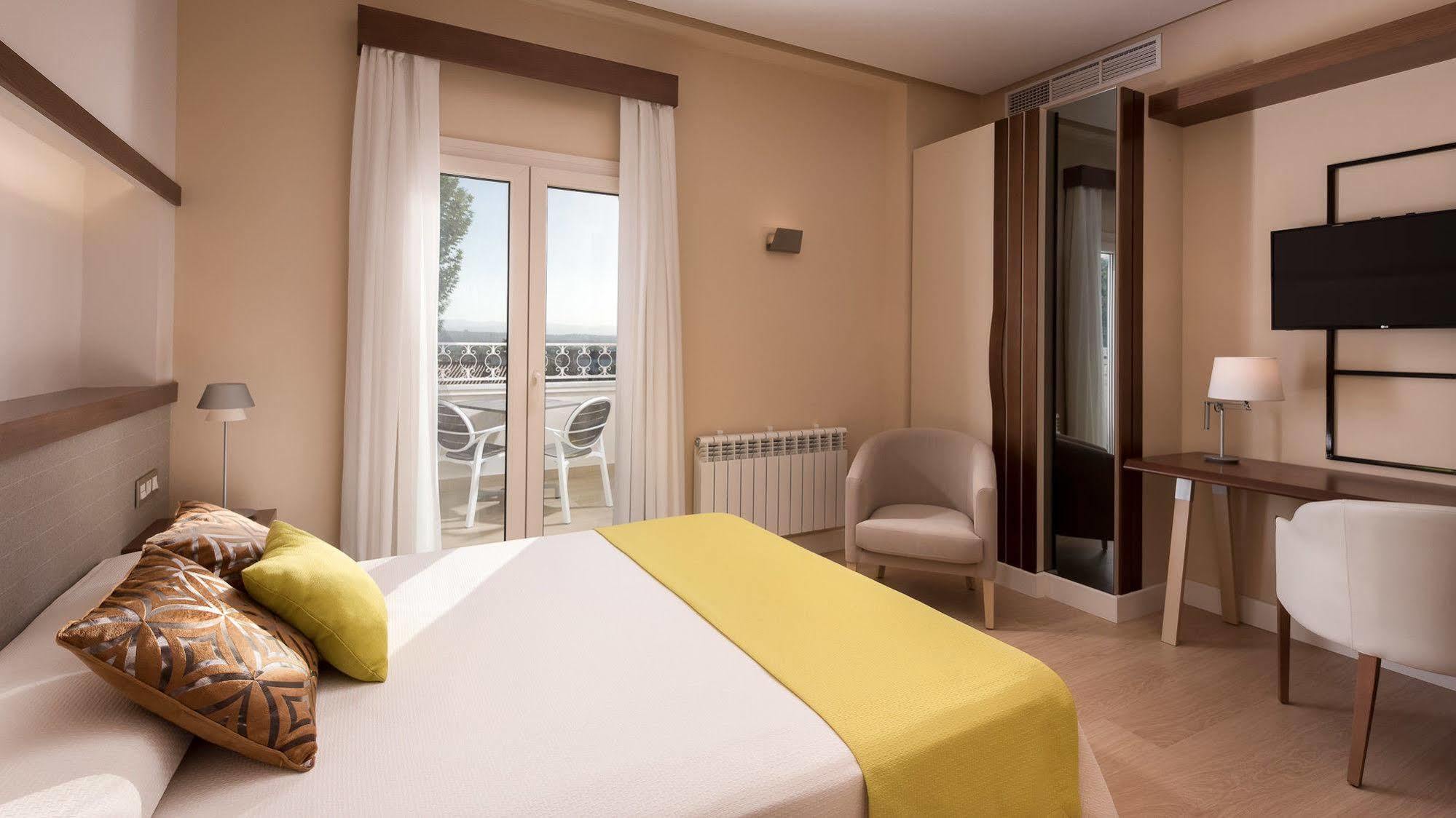 Hotel Quinta Real Granada Huétor Vega Esterno foto