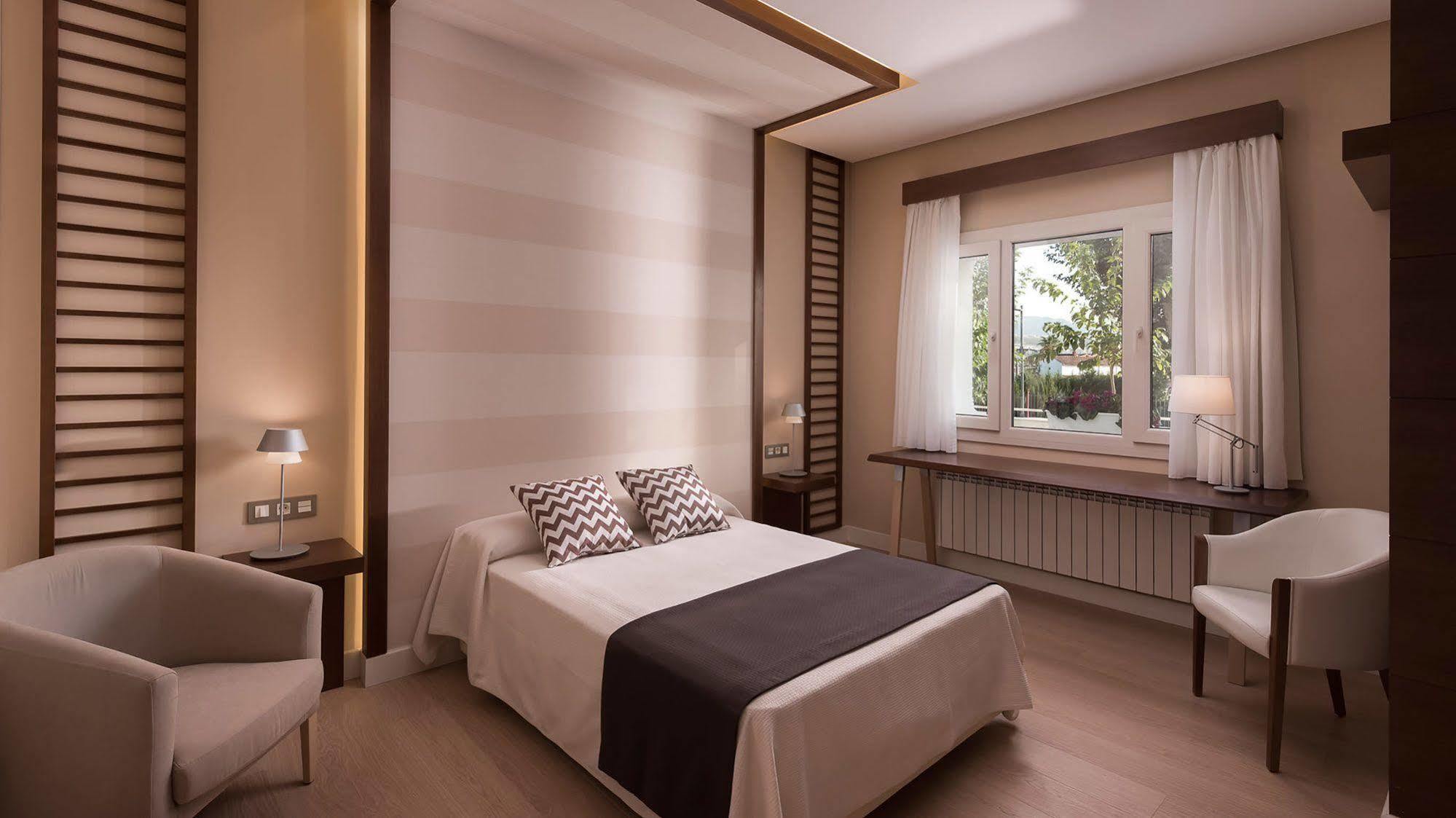 Hotel Quinta Real Granada Huétor Vega Esterno foto