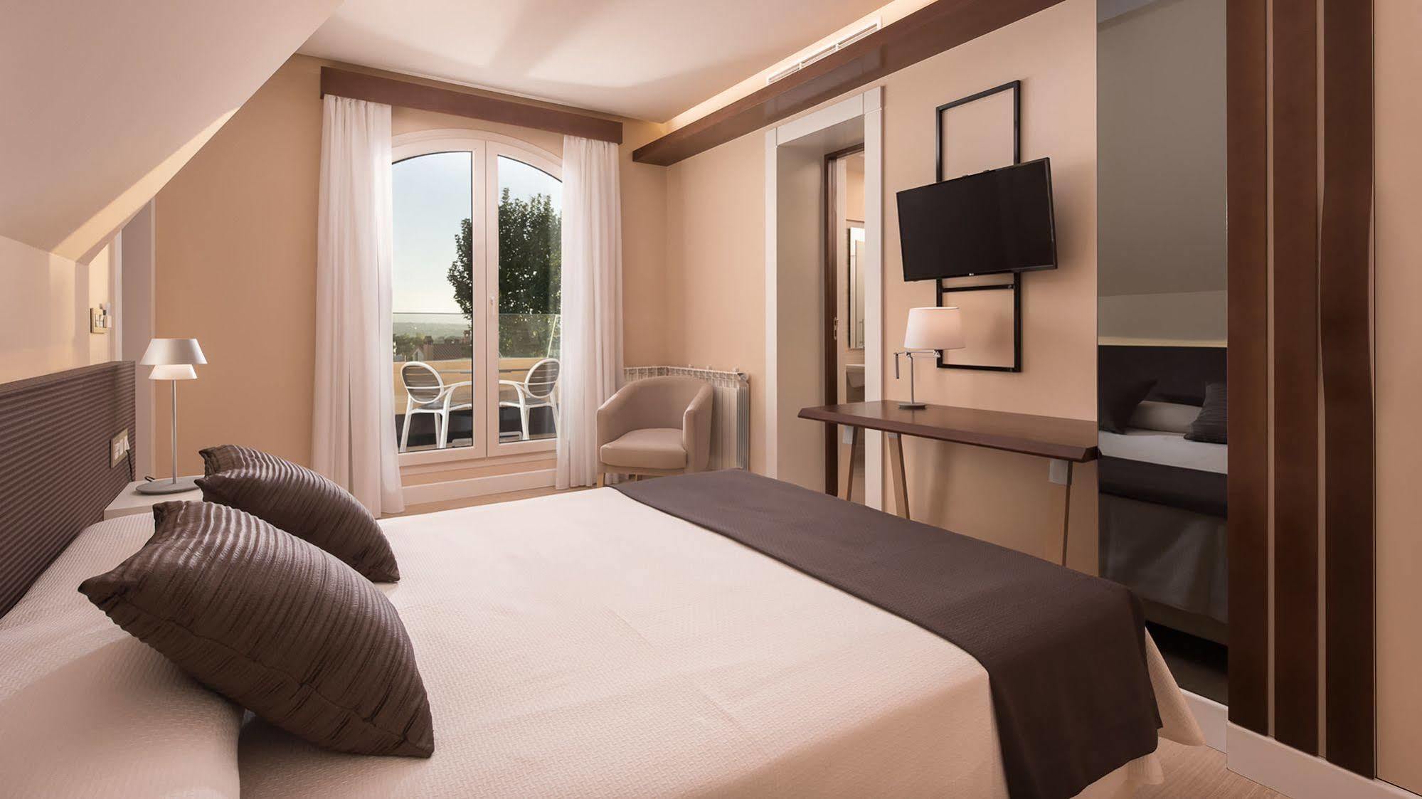 Hotel Quinta Real Granada Huétor Vega Esterno foto